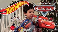 Disney Cars Lightning McQueen Car Wash | Kid Play | Learn and Pretend