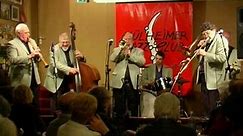 Max Collie Rhythm Aces play 'Travelling Blues'
