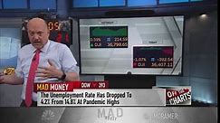 Jim Cramer breaks down Larry Williams' technical analysis on inflation and 2022 market outlook