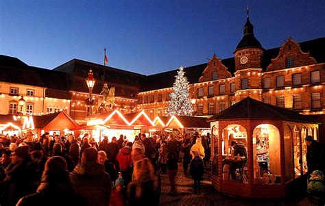 weihnachtsmarkt  der duesseldorfer altstadt foto bild bilder auf