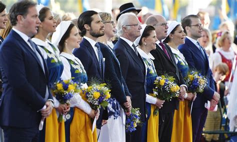 swedish national day     swedes celebrate june