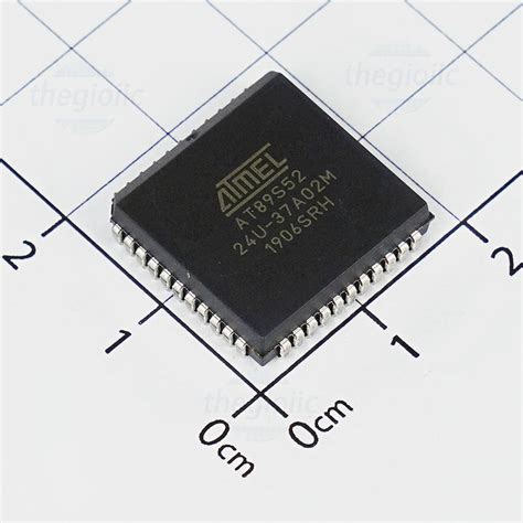 ats ju  microcontroller ic  bit mhz kb flash  plcc