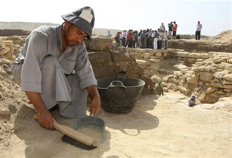 Legend Of The Hidden Pyramid 4 000 Year Old Burial Found Popsugar