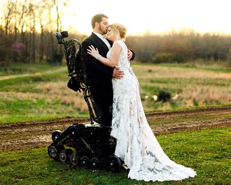 Paralyzed Groom Stands At Wedding Dances With Bride Pics Wheelchair