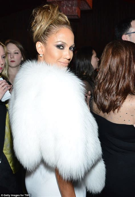 Jennifer Lopez Snaps Selfies At Golden Globes Afterparty With Rita Ora