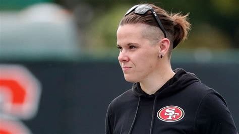 San Francisco 49ers Katie Sowers Becomes 1st Female And