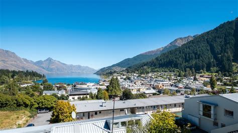 airbnb queenstown book   airbnb      code