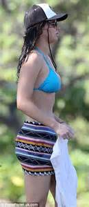 Jennifer Lawrence Displays Her Incredible Beach Body In A
