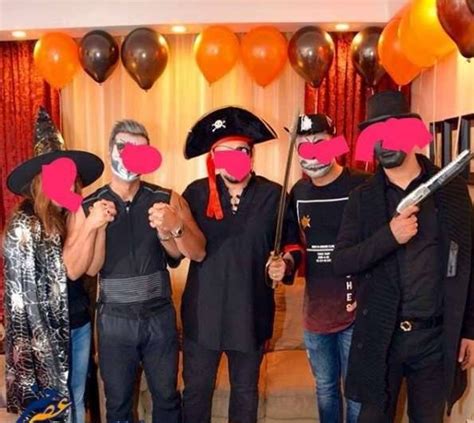 دستگیری پسران و دختران ایرانی در پارتی هالووین در تهران عکس