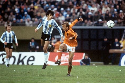 Argentina 3 Holland 1 In 1978 In Buenos Aires Daniel Passarella Beats
