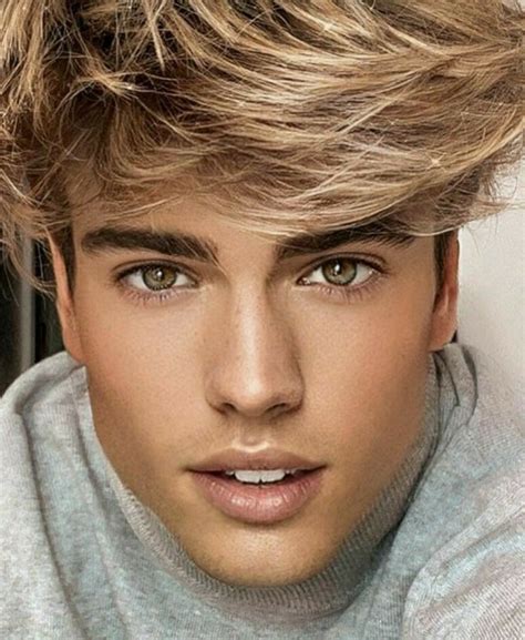 Pin By Christian Balabanis On Belles Gueules Blonde Guys Beautiful