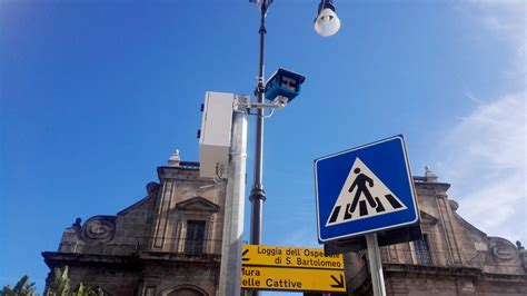 ztl telecamere attive da  giorni unauto su    regola  sicilia