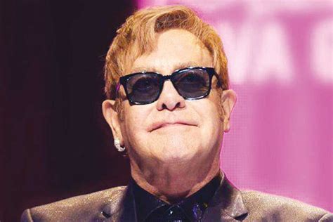 Russian Cinema Goers Denounce Censorship Of Elton John