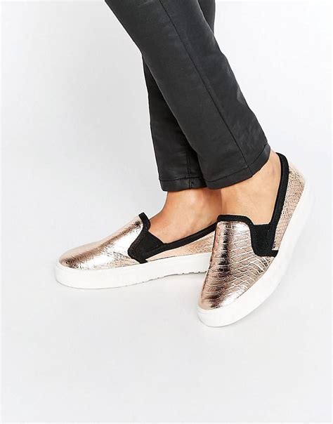 river island river island metallic slip  trainer  asos krossovki stil  kedami stil