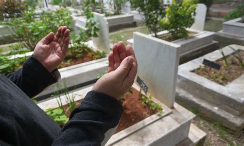 islamda cenaze defni mezarliklar ve avrupadaki uygulama