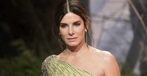 sandra bullock and daughter surprise nurse in emotional red table talk