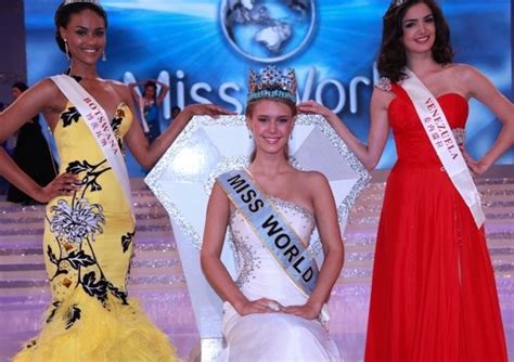 18 Years Old Alexandra Mills Wins Miss World 2010 Emma Wareus Of