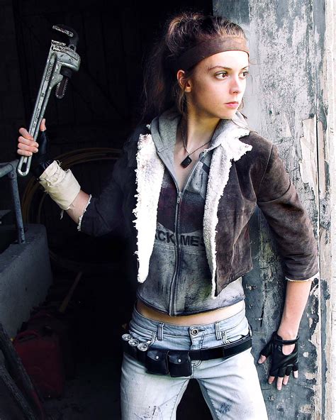 some alyx vance cosplays from half life respawwn