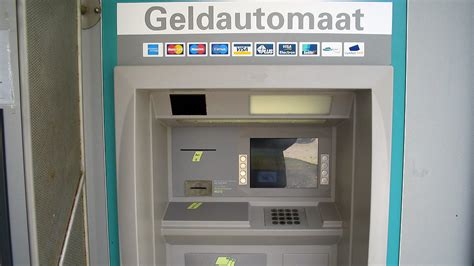 geldautomaten abn amro dicht om plofkraken