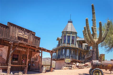 amazing authentic ghost towns worth  road trip  la