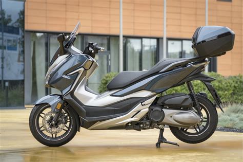 honda forza  difficile  uno scooter riuscire ad