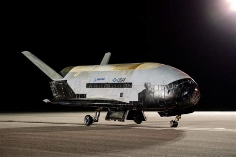 boeing   completes  mission sets  endurance record
