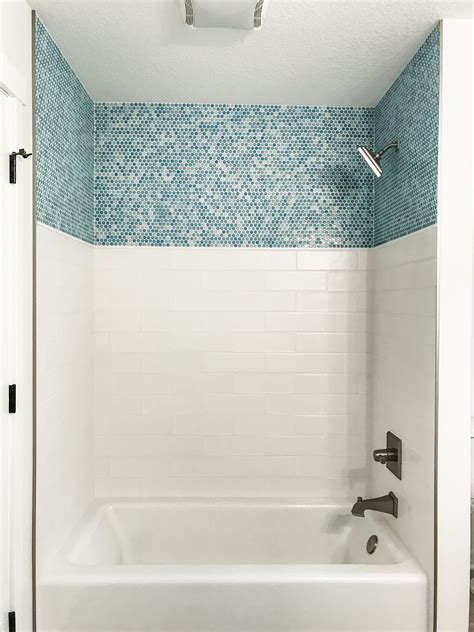 Upgrade Your Bathing Experience With These 15 Bathtub Tile Surround Ideas