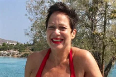 loose women s denise welch 59 flashes major cleavage daily star