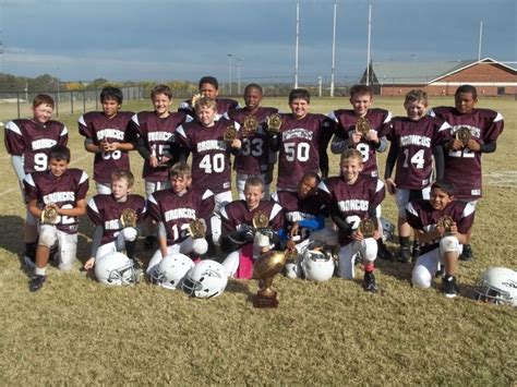 clarendon isd clarendon    grade football team finishes strong