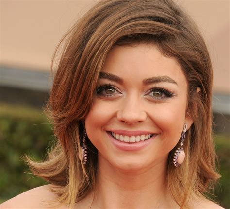 Sarah Hyland Got A Major Spring Hair Makeover And Her New Color Is Dark