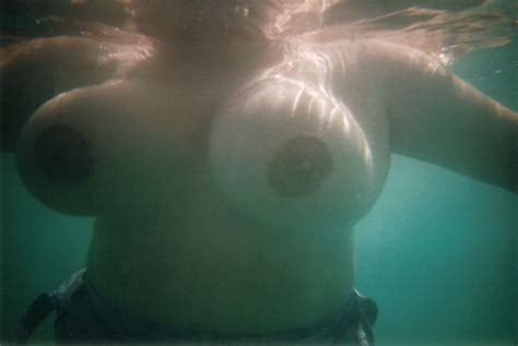 bbw nude under water porno photo