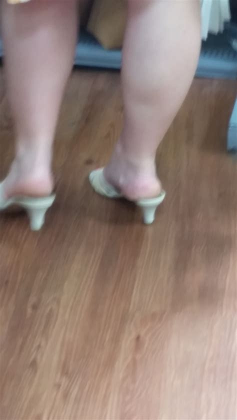 Candid Sexy Milf Feet Photo Album By Ratherlarge