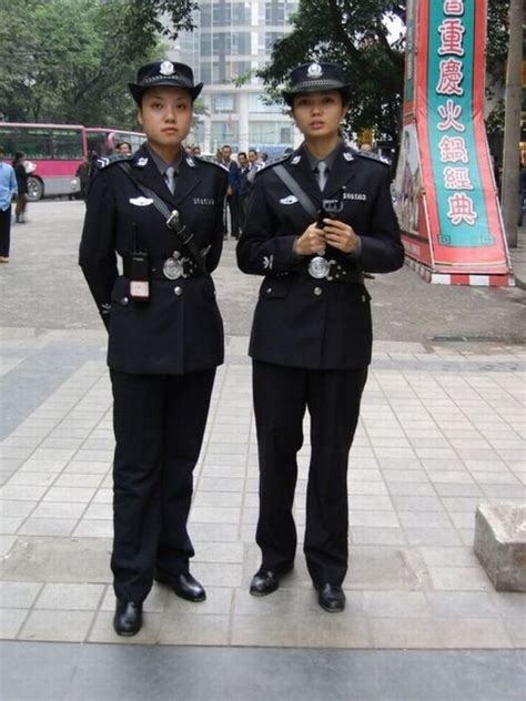 cutest female police officers inthe world ~ oldshotsworld