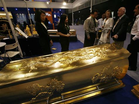 bizarre caskets     interesting funerals business insider india