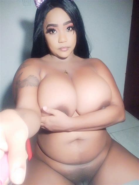 Sexy Bitch 💚💚💚💚💚 Beautiful Tits Shesfreaky