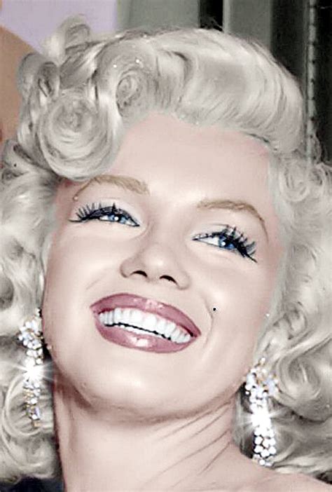 Marilyn Monroe The Ultimate Iconic Retro American Sex Symbol A