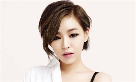 10 Female Kpop Idols Looking Hot With Short Hair
