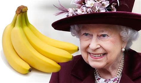 The Queen S Unusual Eating Habit Her Majesty Eats This Fruit With A