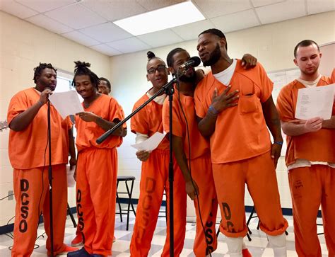 nashville jail inmates  songwriters     day   filled healing