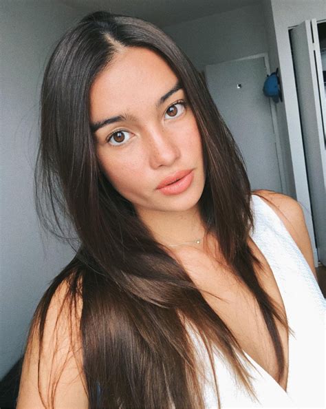 7 Things To Know About Kelsey Merritt The First Filipino Model In The