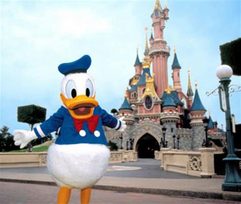 Donald Duck Sex Suit Woman Says Character Groped Her Sues Disney