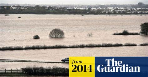 Thieves Target Somerset Flooding Victims Flooding The Guardian