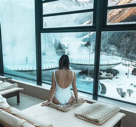 The 17 Most Glamorous And Magical Hot Spring Resorts Around The World
