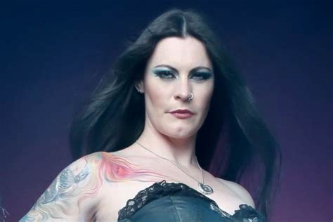 vocalista  nightwish lanca debut cd rock feminino