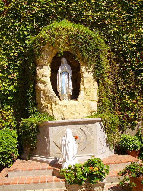 fileour lady  lourdes grotto sacred heart churchjpg wikimedia commons