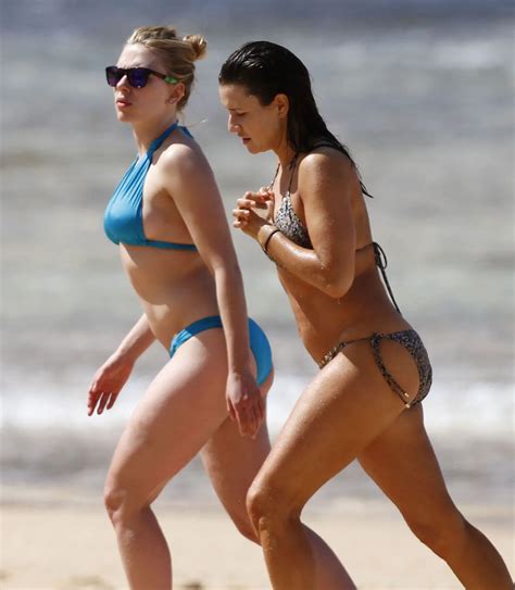 Scarlett Johansson In Bikini At A Beach In Hawaii Hawtcelebs