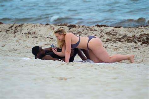 iskra lawrence s big ass and philip payne relaxing the fappening