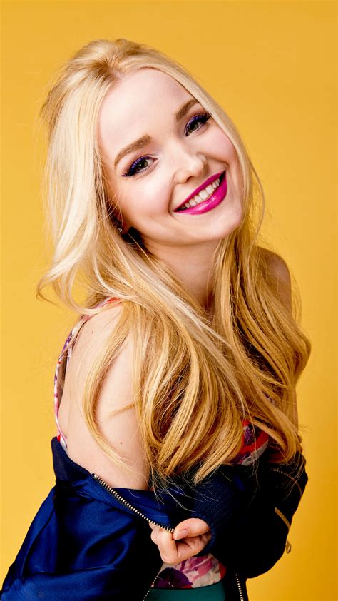 2160x3840 dove cameron cute smile 4k sony xperia x xz z5 premium hd 4k wallpapers images