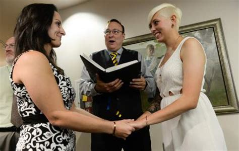 Utah Clerks Issue Marriage Licenses To Same Sex Couples The Salt Lake