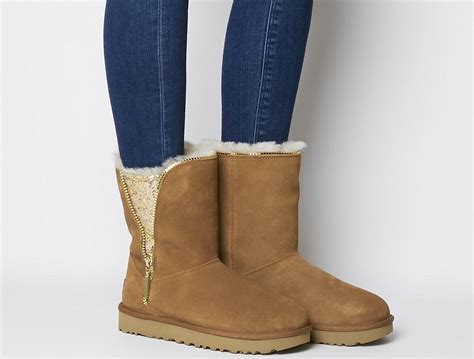 ugg boots making  fashion comeback    event chronicle